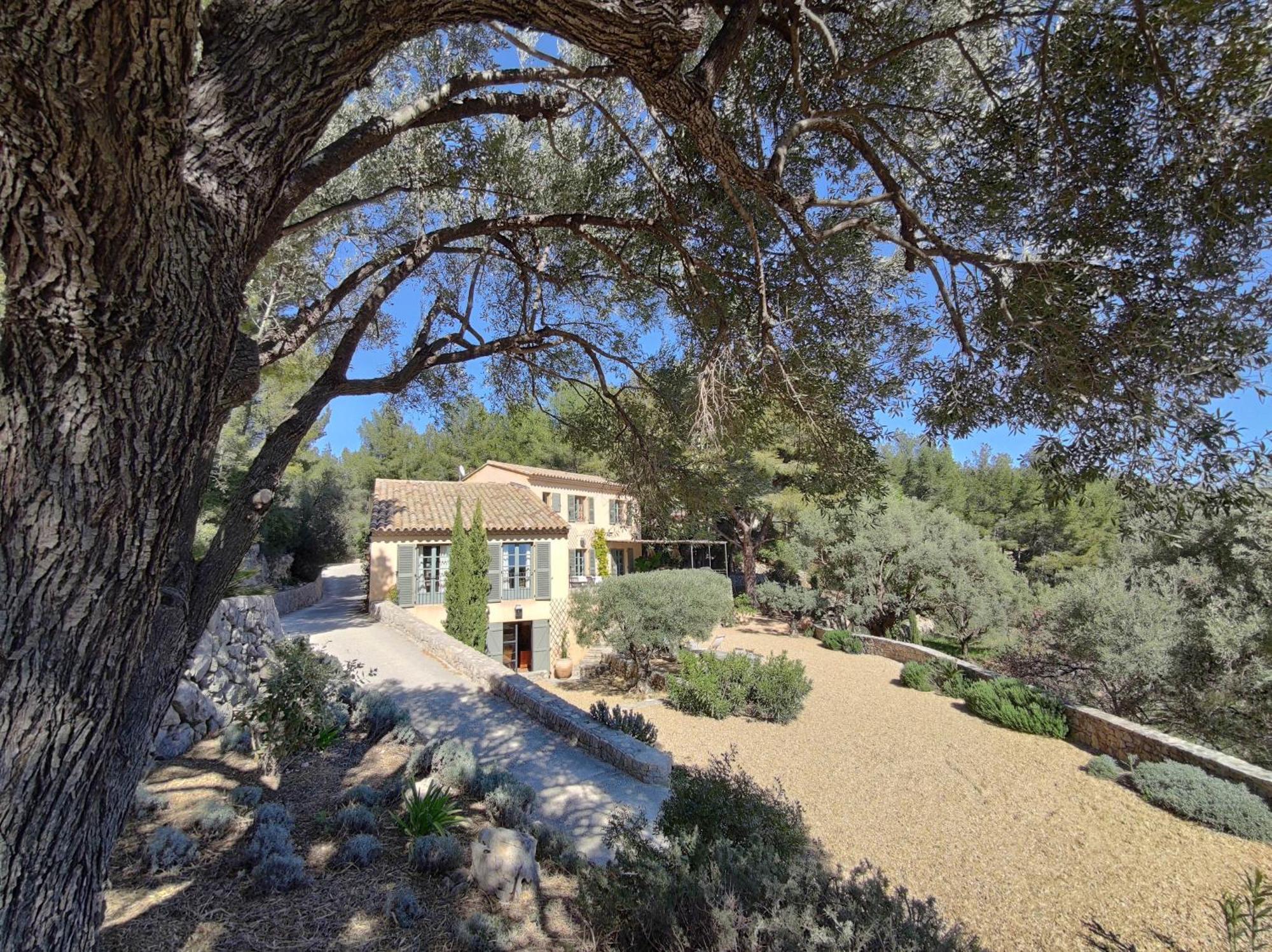 Villa Des Oliviers Sanary-sur-Mer Exterior photo